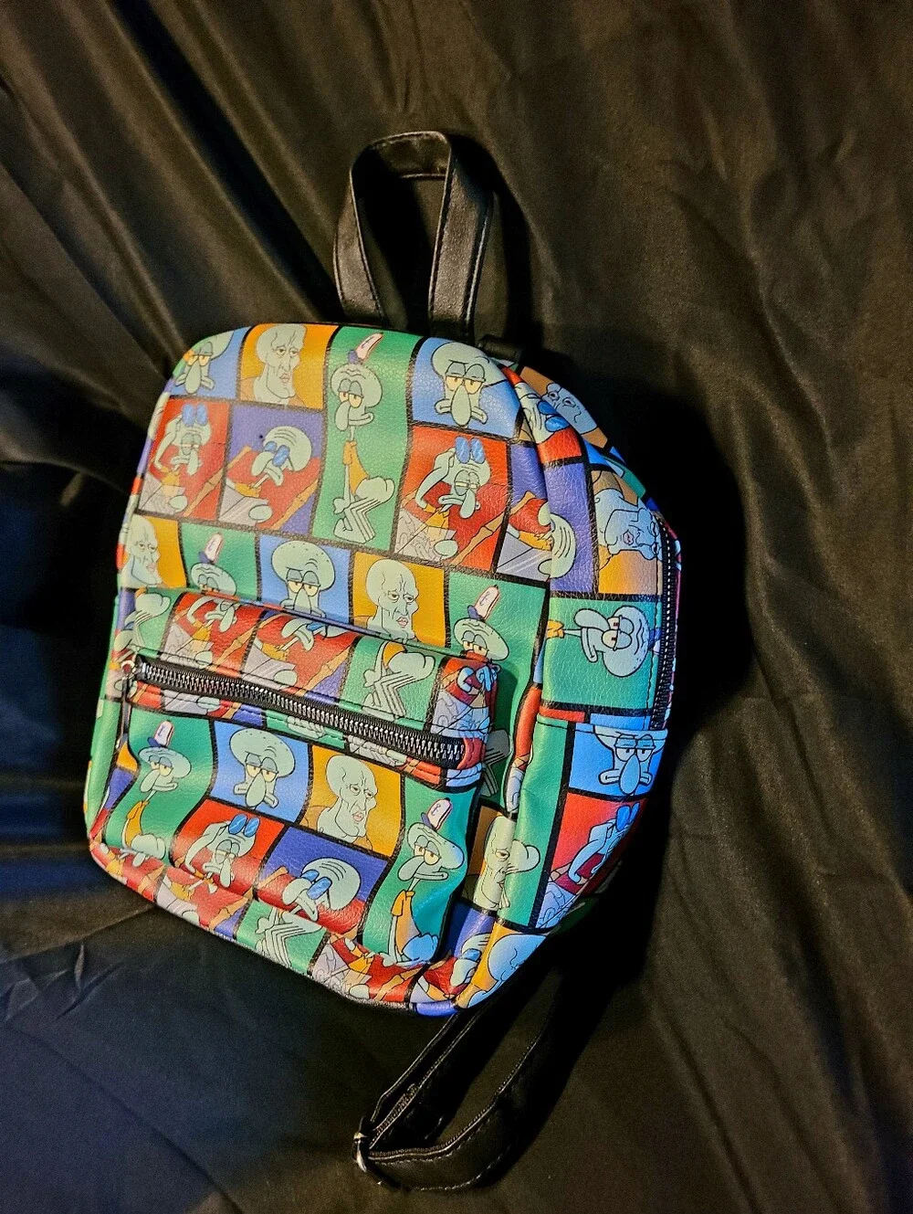 Hot Topic compact mini